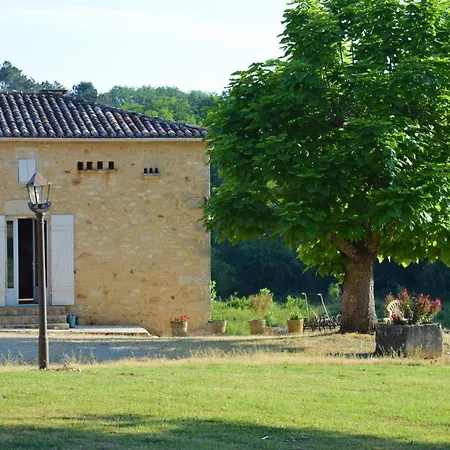 Villa De 4 Chambres A Soulaures Avec Piscine Privee Jardin Amenage Et Wifi